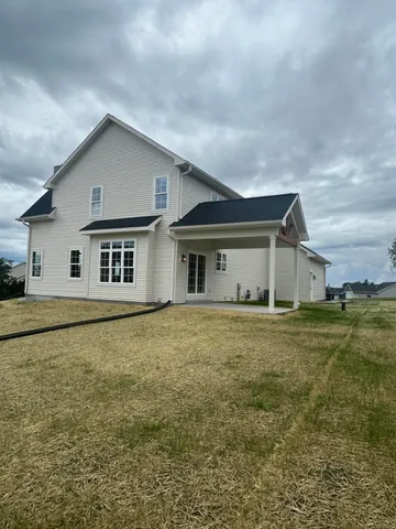 $619,900 | N684 South Hickory Hills Drive, Oconomowoc, WI 53066