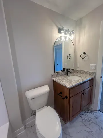 $619,900 | N684 South Hickory Hills Drive, Oconomowoc, WI 53066