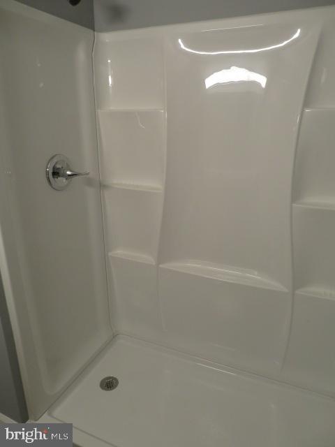 506 Faraday Road Hockessin, DE 19707 - Photo 16 of 25 Master Bath Standing Shower