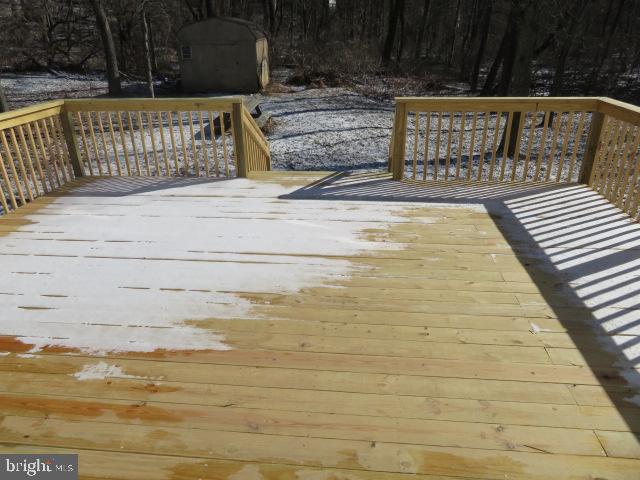 506 Faraday Road Hockessin, DE 19707 - Photo 22 of 25 Rear Deck