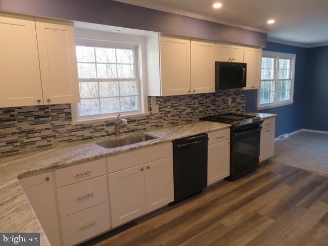506 Faraday Road Hockessin, DE 19707 - Photo 8 of 25 Kitchen