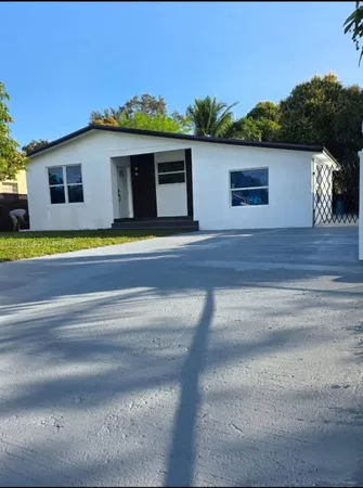 $3,300 | 2600 Northwest 108th Street, Miami, FL 33167
