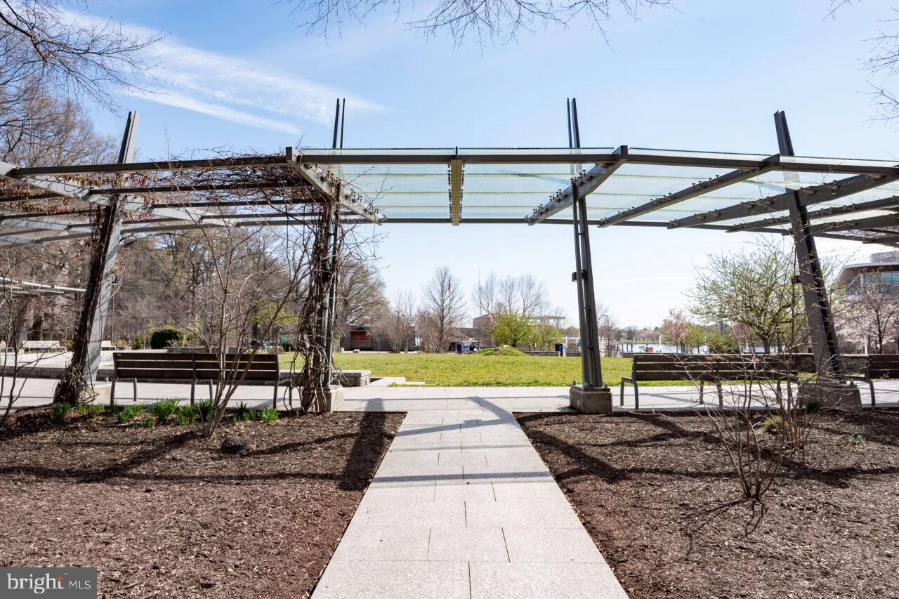 1245 4th Street Southwest, Unit E711 Washington, DC 20024 - Photo 29 of 33 a view of a street with sitting area
