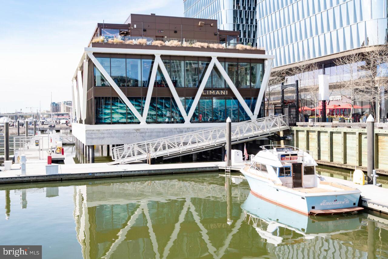 1245 4th Street Southwest, Unit E711 Washington, DC 20024 - Photo 31 of 33 a view of a lake with boats