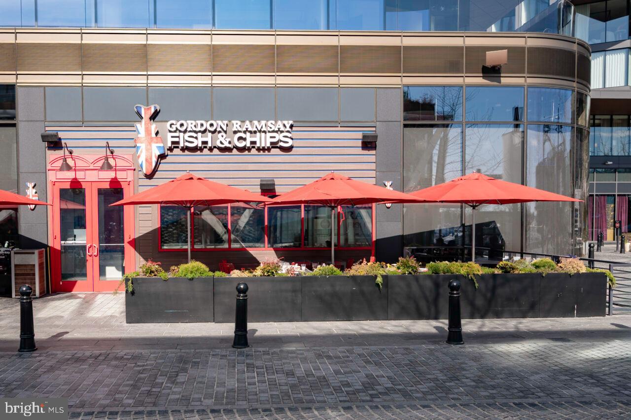 1245 4th Street Southwest, Unit E711 Washington, DC 20024 - Photo 33 of 33 a view of entryway with outdoor area