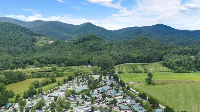 $220,000 | 106 River Vista Drive, Dillard, GA 30537