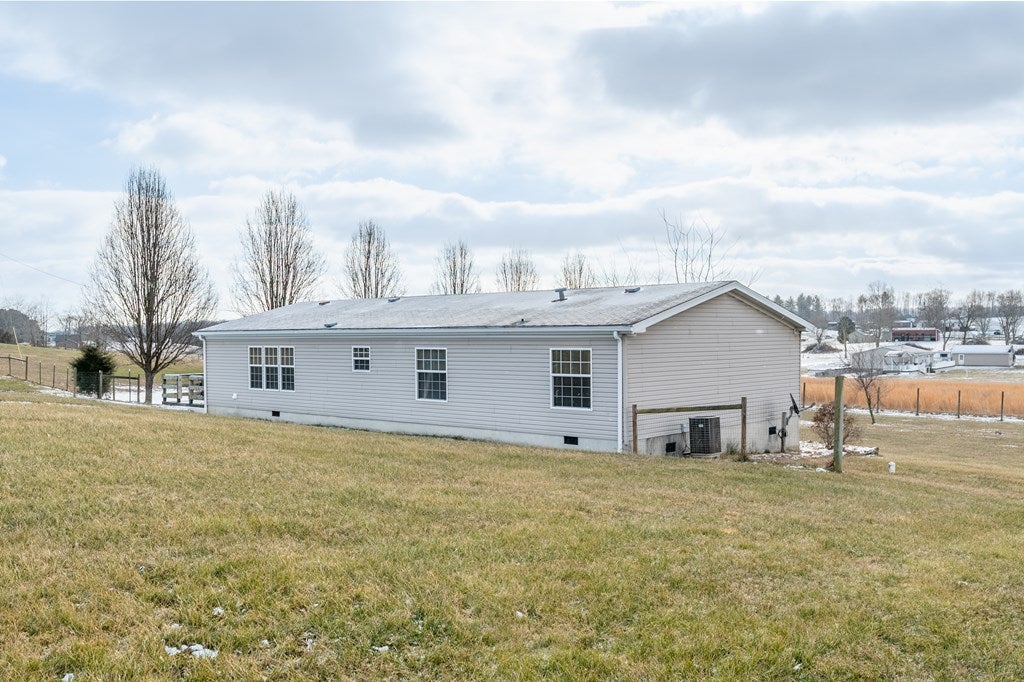 135 Kitchen Road Max Meadows, VA 24360 - Photo 25 of 98 Gallery Image 25