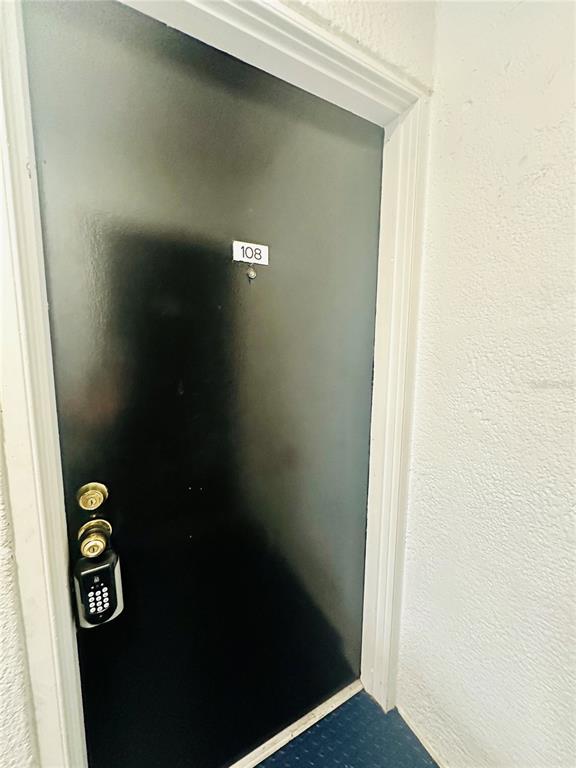 525 South Conway Road, Unit 108 Orlando, FL 32807 - Photo 1 of 24
