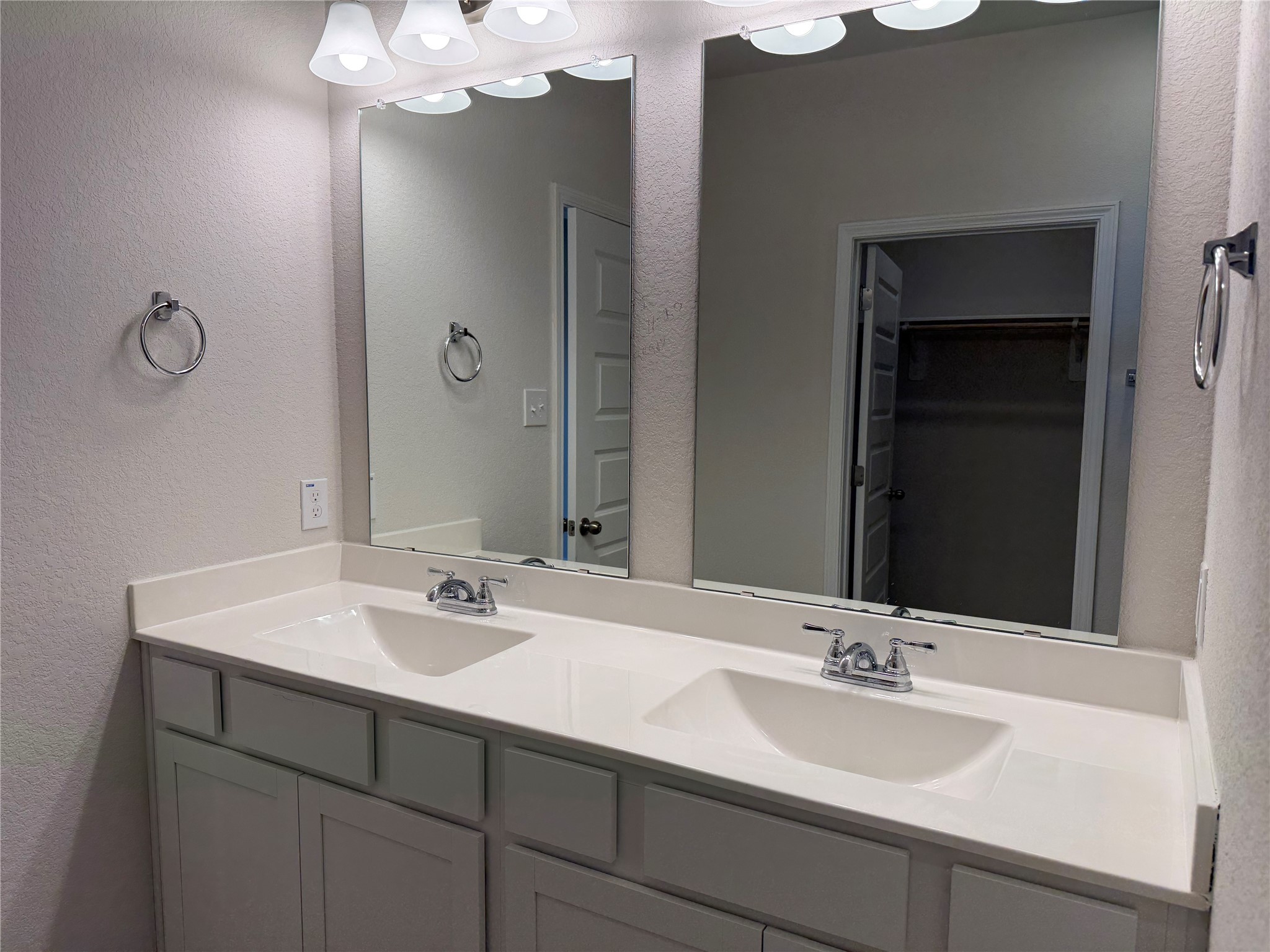 429 Stone Placa Trail Pattison, TX 77423 - Photo 11 of 17 The Mockingbird II- Primary Bathroom