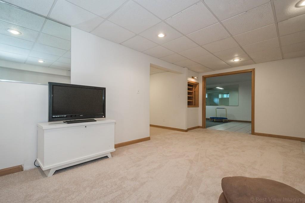 11 Pine Ridge Road Westford, MA 01886 - Photo 24 of 34 Gallery Image 24