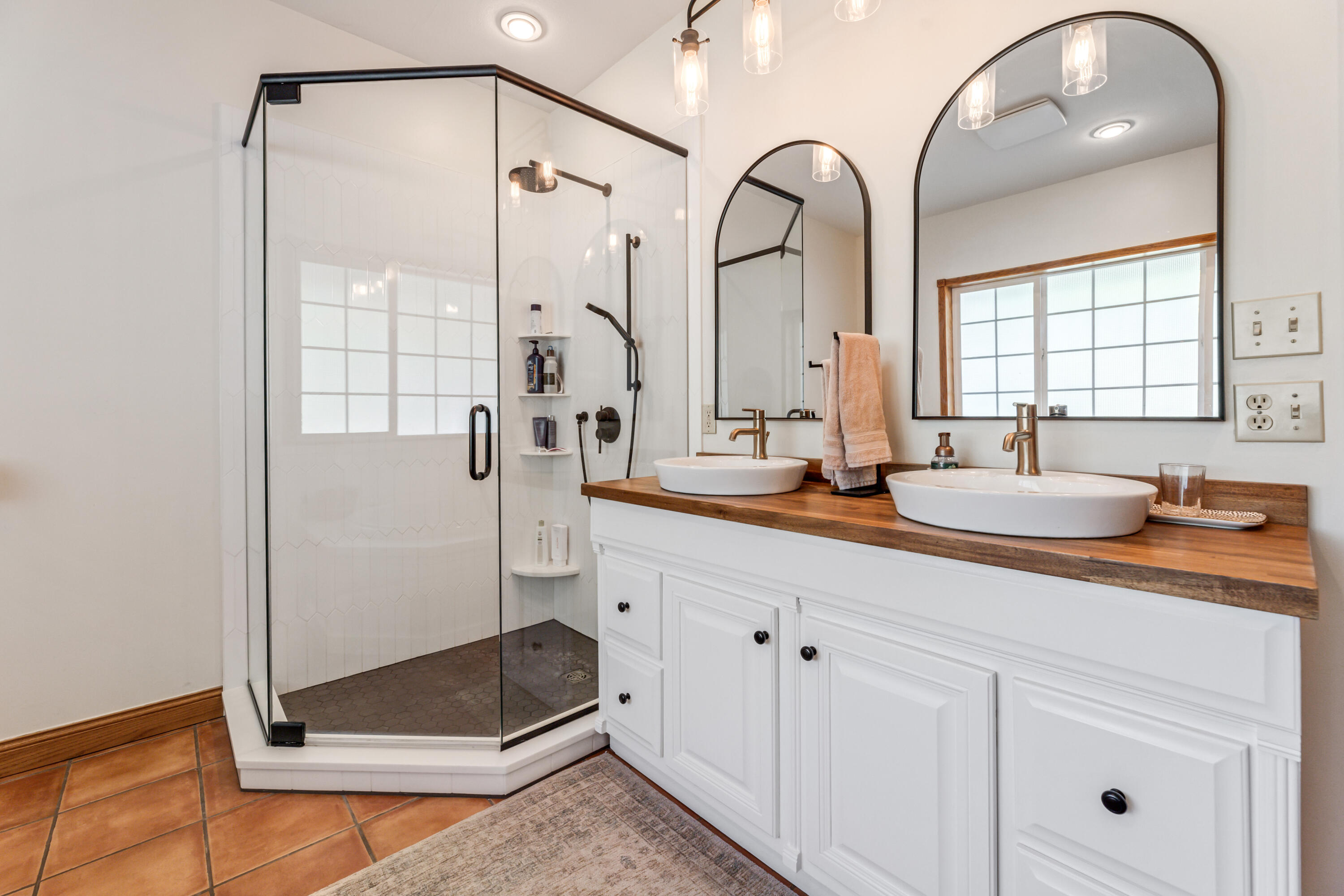 271 East Garvin Heights Road Winona, MN 55987 - Photo 22 of 54 22 ensuite