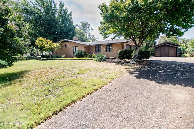 $415,000 | 7501 Berkshire Boulevard, Powell, TN 37849