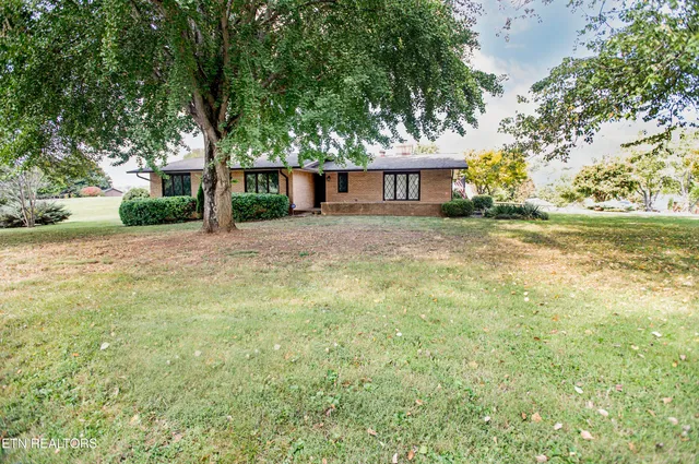 $415,000 | 7501 Berkshire Boulevard, Powell, TN 37849