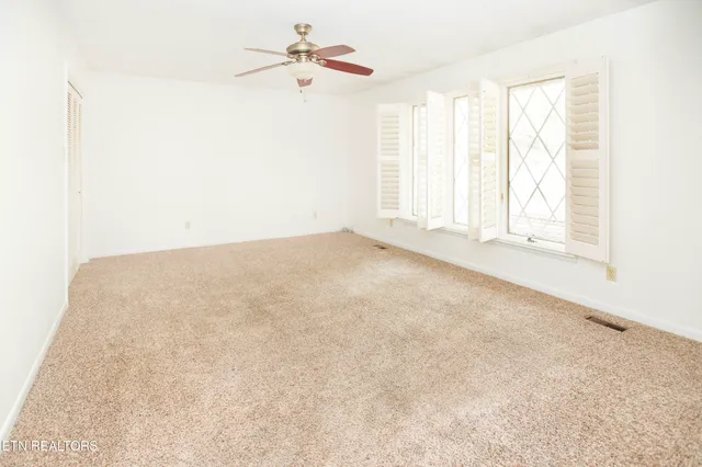 $415,000 | 7501 Berkshire Boulevard, Powell, TN 37849