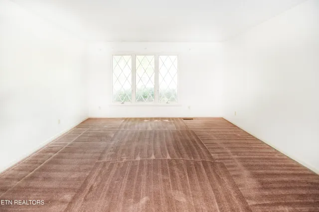 $415,000 | 7501 Berkshire Boulevard, Powell, TN 37849