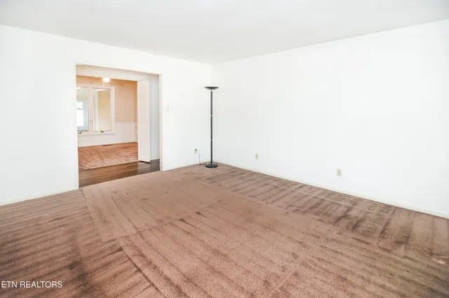 $415,000 | 7501 Berkshire Boulevard, Powell, TN 37849