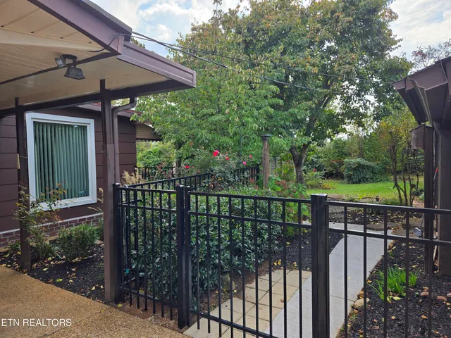 $415,000 | 7501 Berkshire Boulevard, Powell, TN 37849