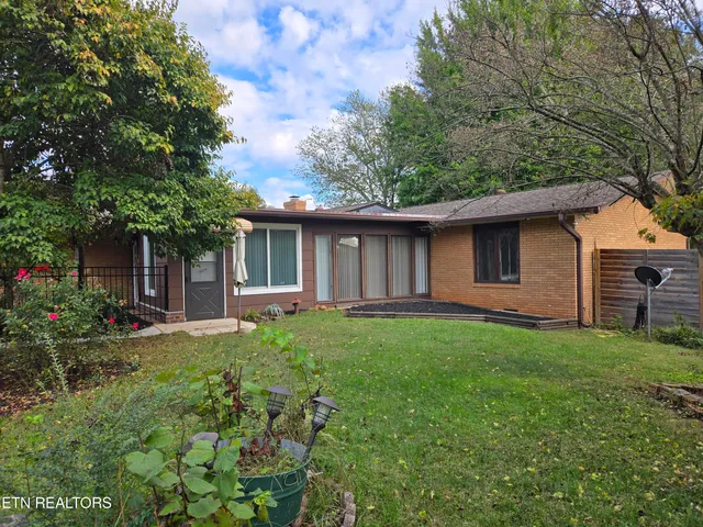 $415,000 | 7501 Berkshire Boulevard, Powell, TN 37849