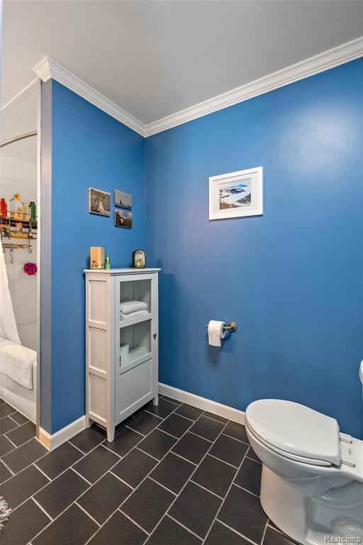 2392 Columbia Road Berkley, MI 48072 - Photo 32 of 55