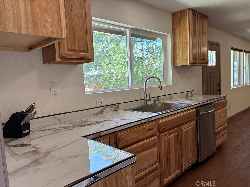 761 Pine Way Chester, CA 96020 - Photo 4 of 20