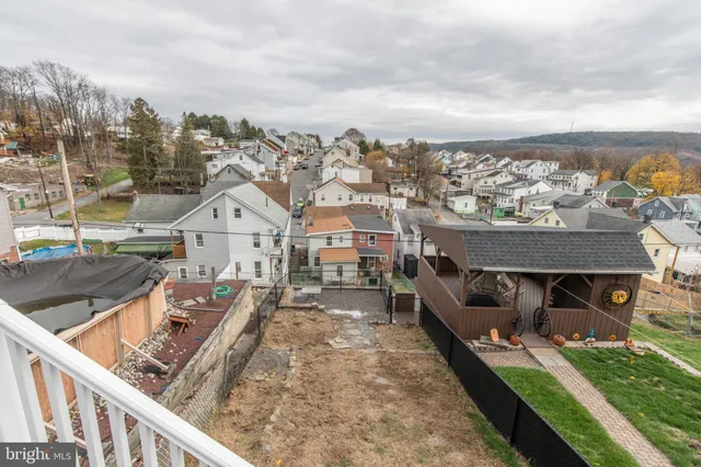 $139,000 | 219 Gay Street, Tamaqua, PA 18252