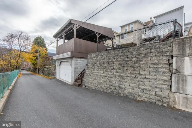 $139,000 | 219 Gay Street, Tamaqua, PA 18252