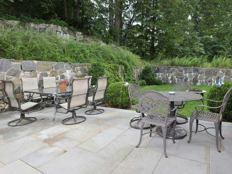 6 Loading Rock Road Riverside, CT 06878 - Photo 11 of 22 Additional Photo