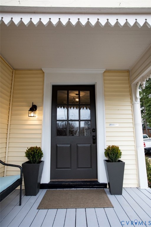 401 2nd Avenue Farmville, VA 23901 - Photo 6 of 55 a view of a entryway door front of house