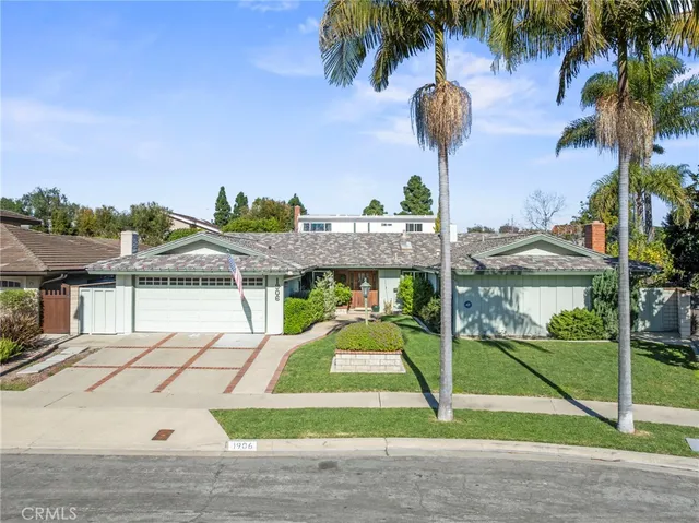 $2,099,000 | 1906 Suva Circle, Costa Mesa, CA 92626
