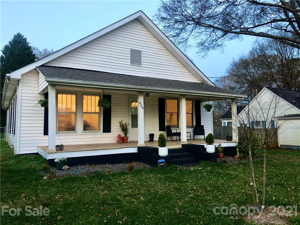 809 Kings Road Shelby, NC 28150 - Photo 1 of 27 Gallery Image 1