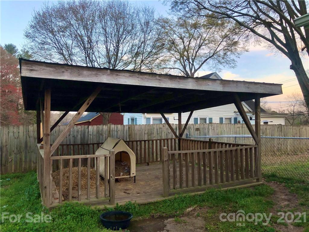 809 Kings Road Shelby, NC 28150 - Photo 2 of 27 Gallery Image 2