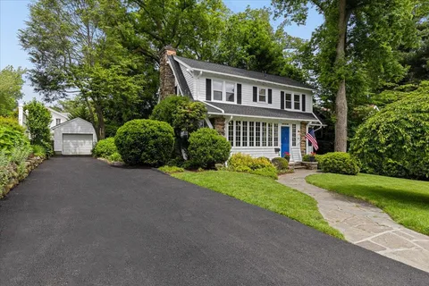 $810,000 | 60 Hillcrest Avenue, New Rochelle, NY 10804