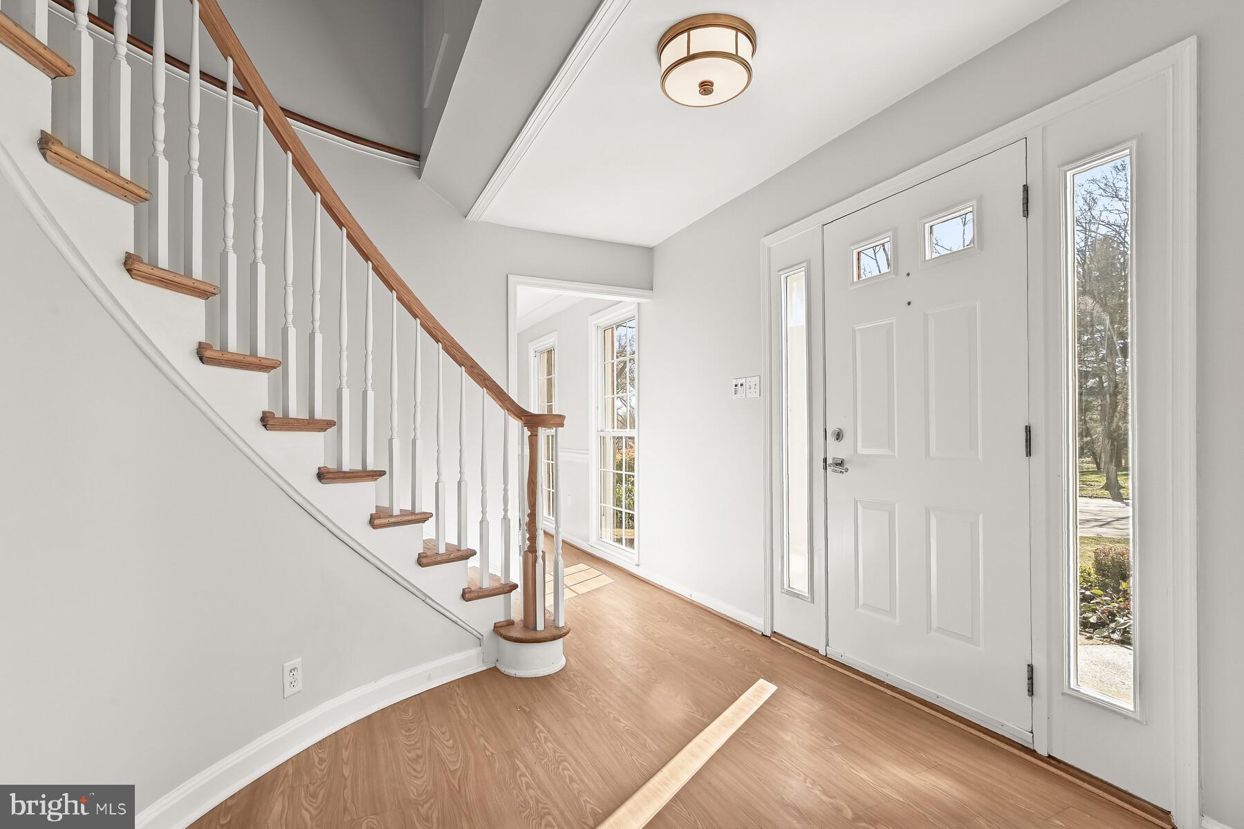 5029 Ten Mills Road Columbia, MD 21044 - Photo 3 of 49 Foyer entry with circular staircase