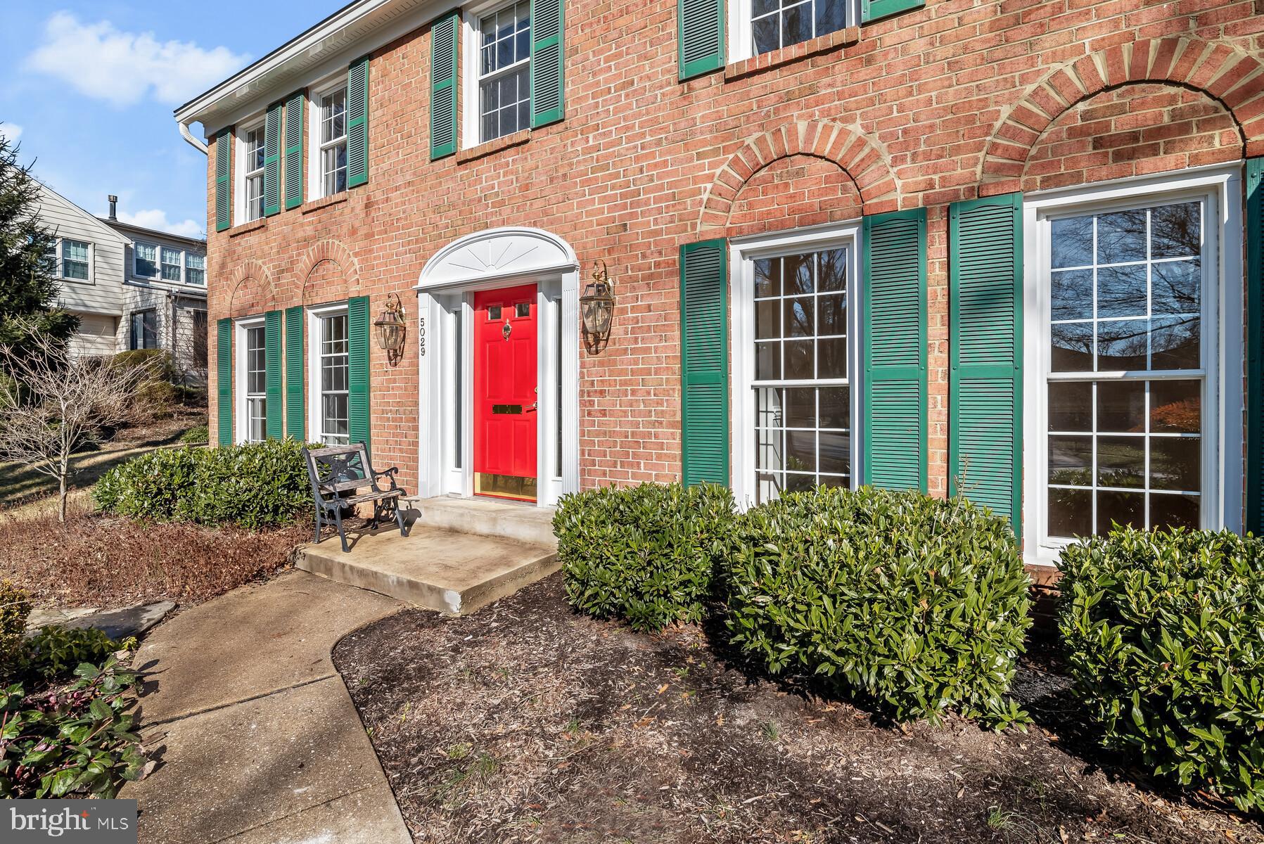 5029 Ten Mills Road Columbia, MD 21044 - Photo 49 of 49 Landscaped yard- Welcome home!