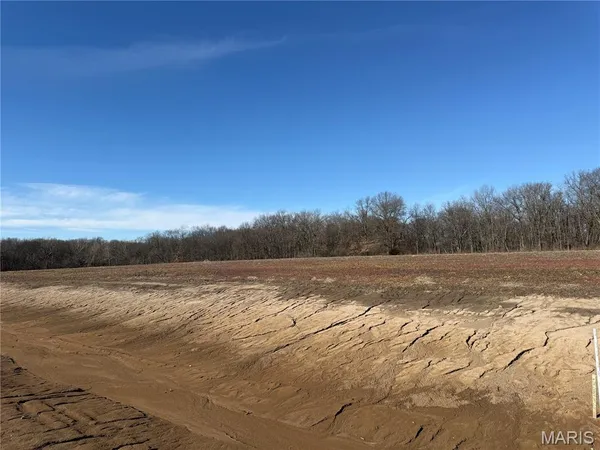 $82,500 | 318 Timberline Court, Eolia, MO 63344
