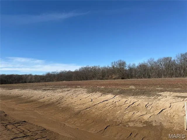 $82,500 | 318 Timberline Court, Eolia, MO 63344