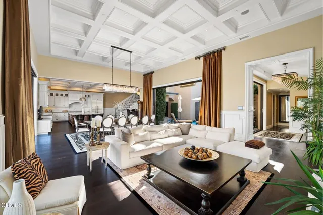 $13,000 | 4490 Eastbourne Bay, Oxnard, CA 93035