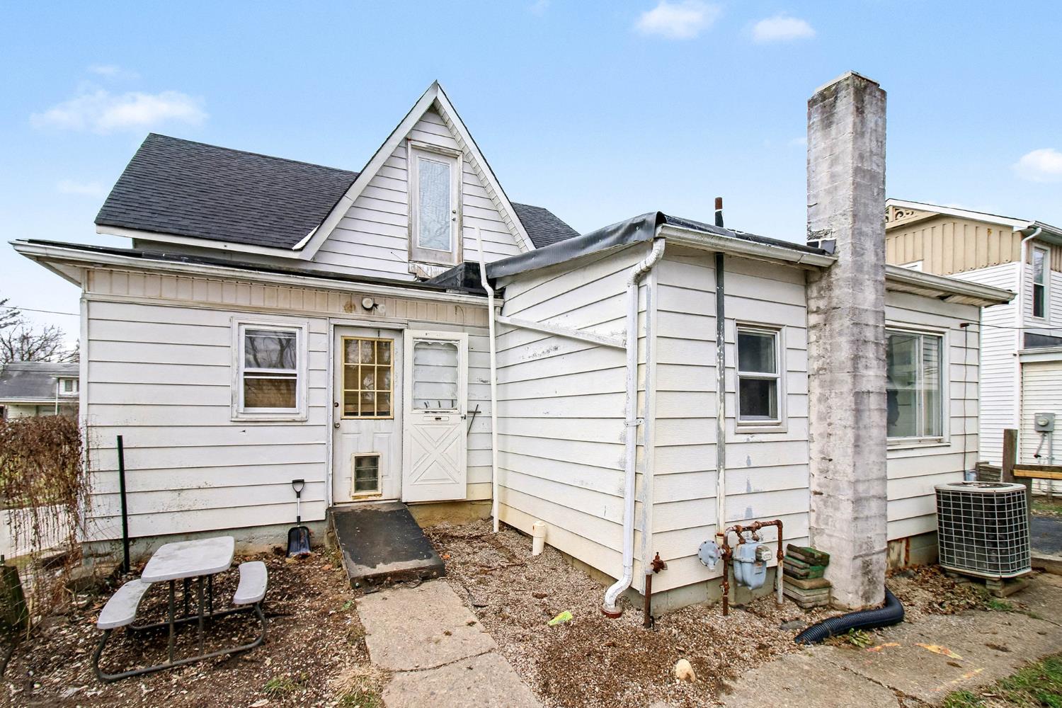 414 Manchester Street Aurora, IN 47001 - Photo 14 of 15