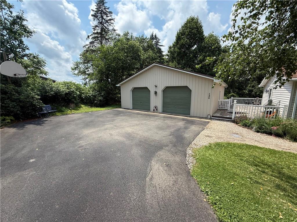 132 Harris Road Butler, PA 16002 - Photo 4 of 27