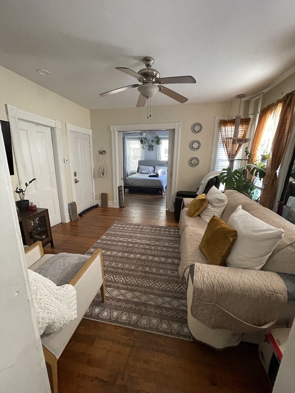 52 Acushnet Avenue Springfield, MA 01105 - Photo 7 of 28