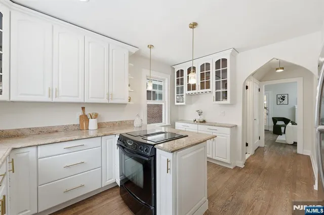 $599,999 | 731 Woodland Avenue, Roselle Park, NJ 07204