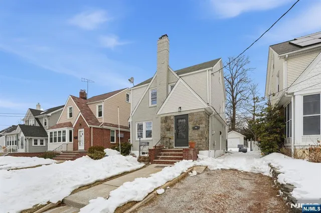 $599,999 | 731 Woodland Avenue, Roselle Park, NJ 07204