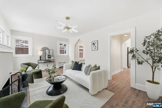 $599,999 | 731 Woodland Avenue, Roselle Park, NJ 07204