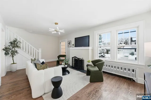 $599,999 | 731 Woodland Avenue, Roselle Park, NJ 07204