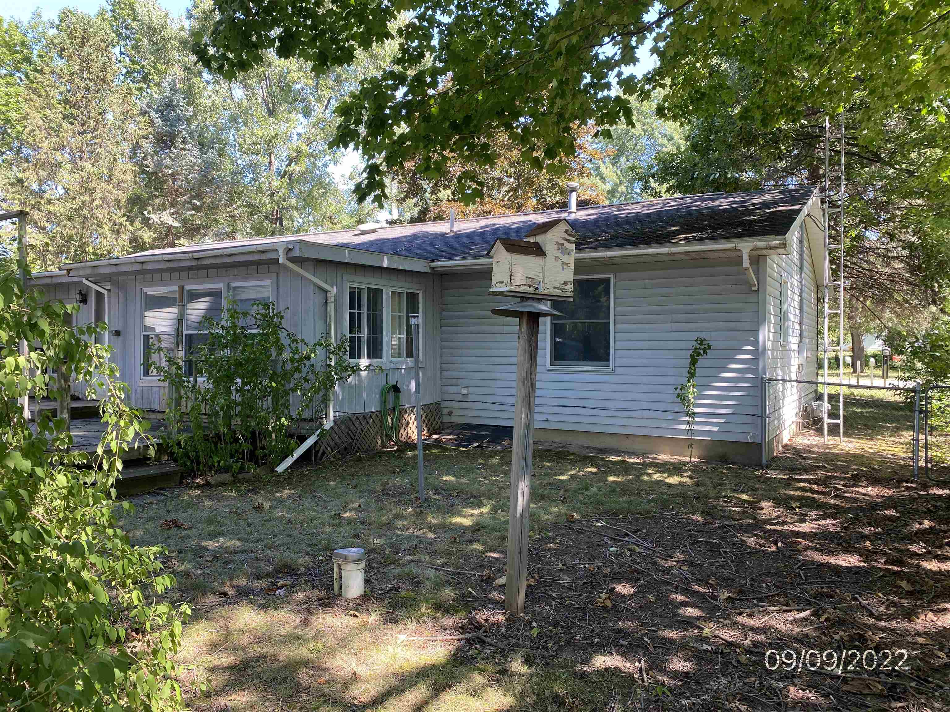 1572 Eberly Road Flint, MI 48532 - Photo 7 of 31 50092232-6.JPG
