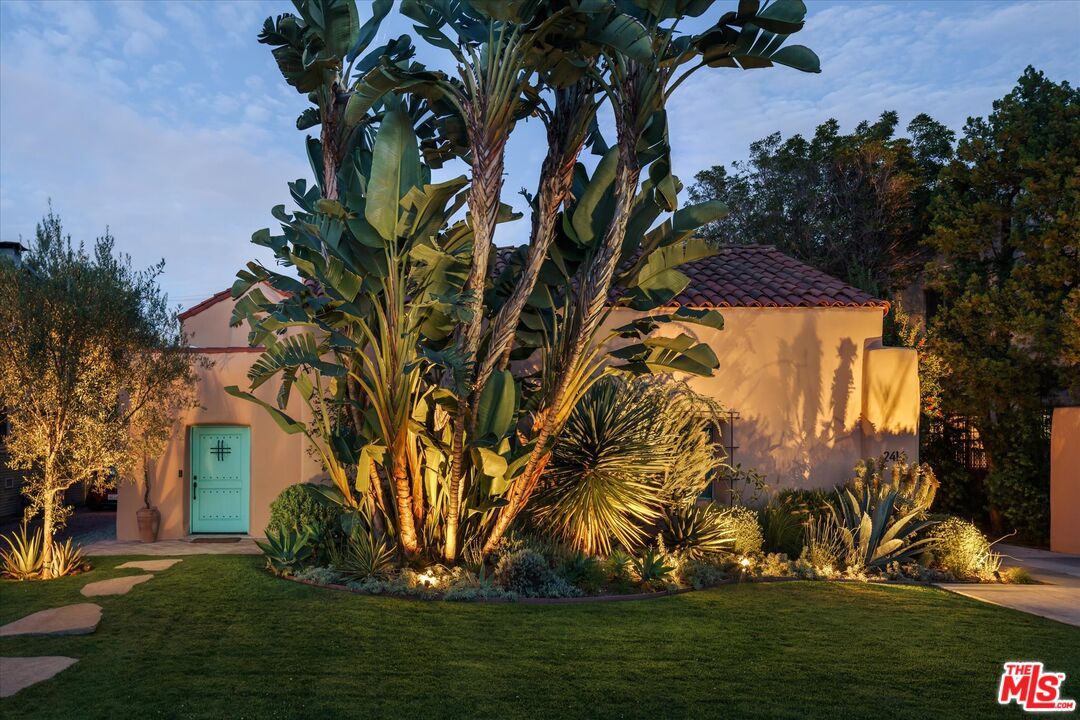 2414 4th Avenue Los Angeles, CA 90018 - Photo 39 of 39 Gallery Image 39
