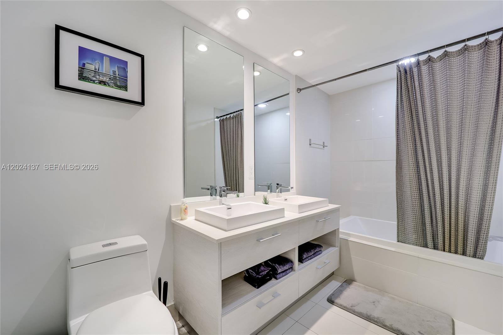 45 Southwest 9th Street, Unit 1905 Miami, FL 33130 - Photo 8 of 13