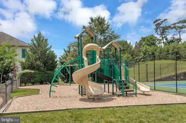 $610,000 | 1000 Graham Drive, Fredericksburg, VA 22401