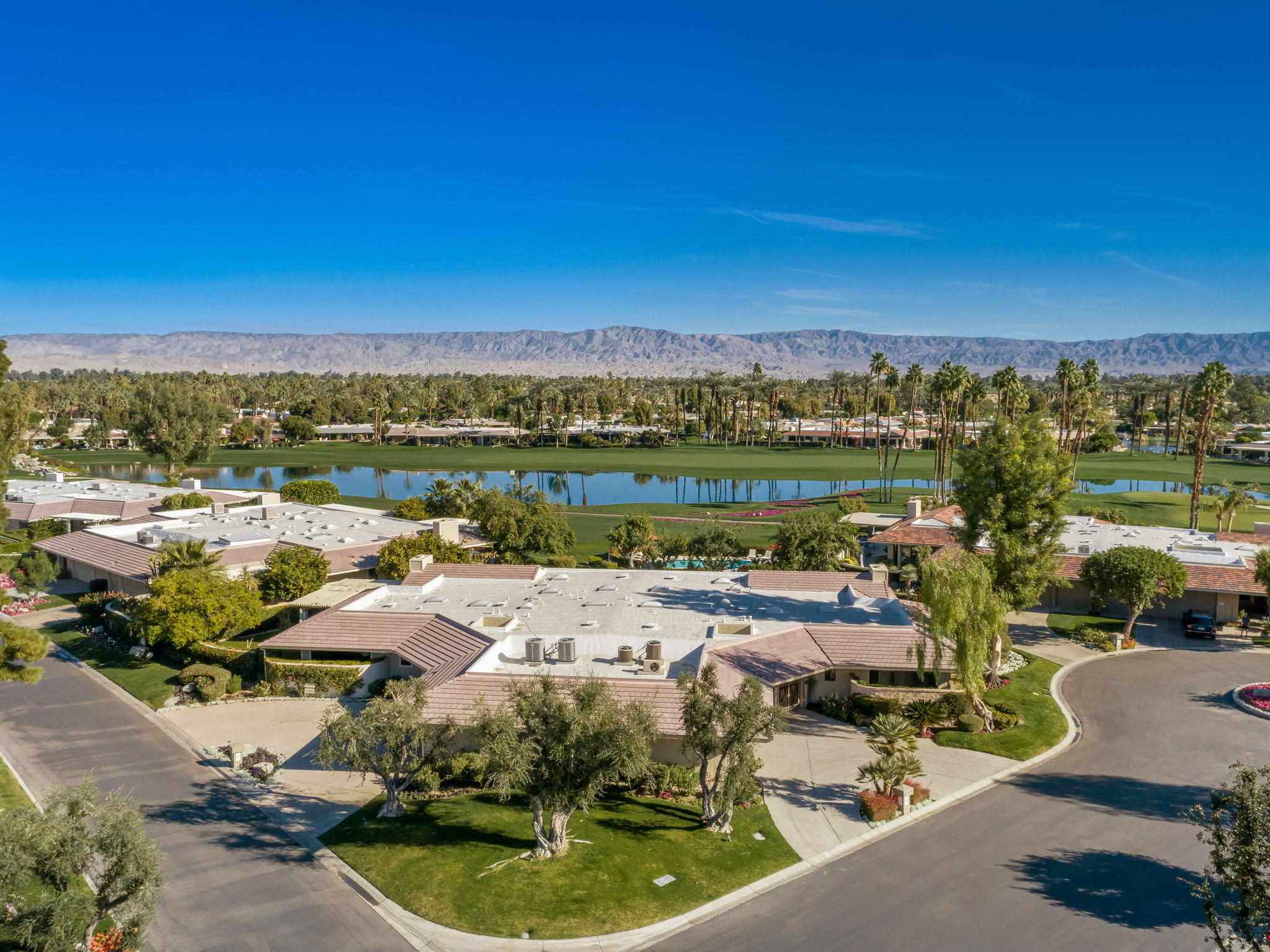 1 Hamlet Court Rancho Mirage, CA 92270 - Photo 3 of 41 a view of a city