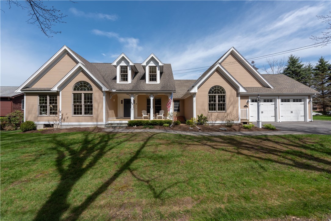 66 Ferry Road Bristol, RI 02809 - Photo 1 of 39 Gallery Image 1